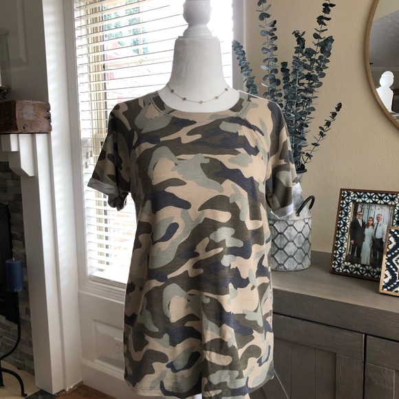 ⭐️SOLD-{Cable & Gauge} Camo s/s tee - Picture 4 of 6